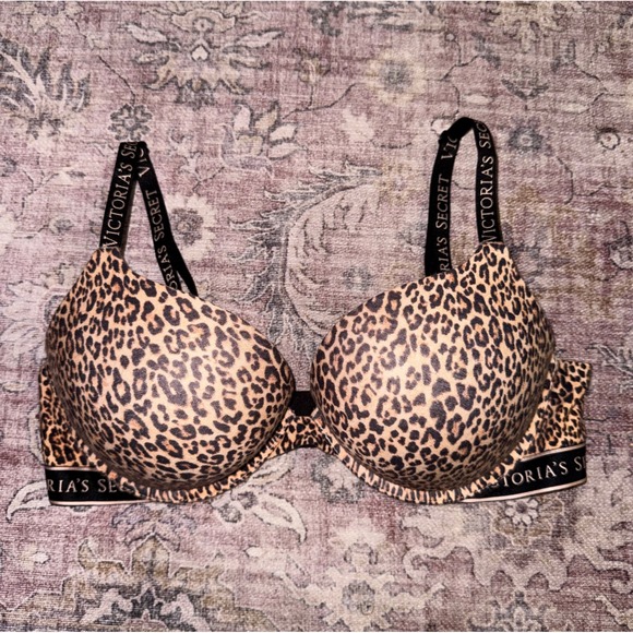 Victoria's Secret Other - Victoria's Secret Leopard Print T-Shirt Push-Up Plunge Bra Logo Straps 36C